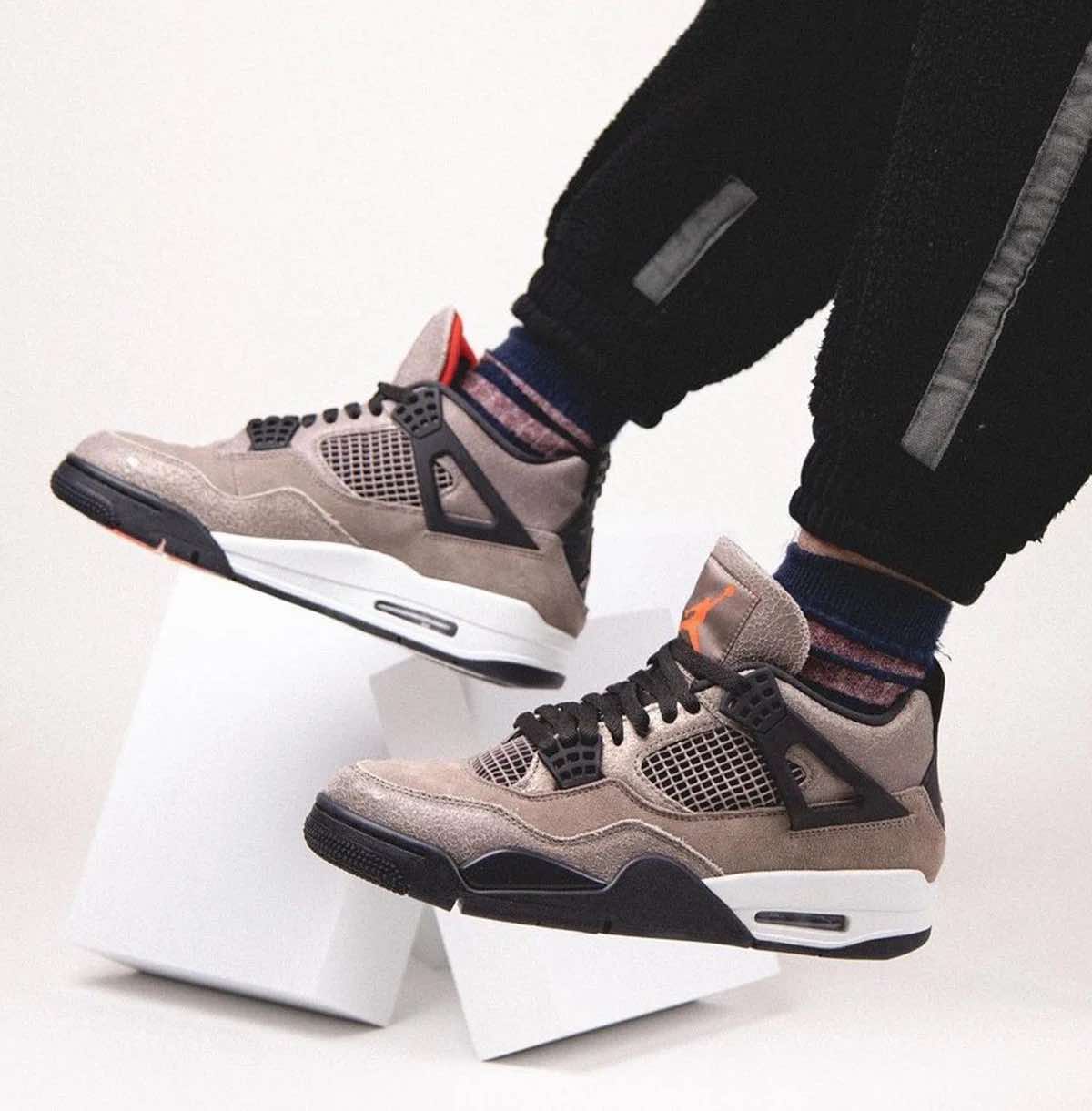 Air Jordan 4 Taupe Haze